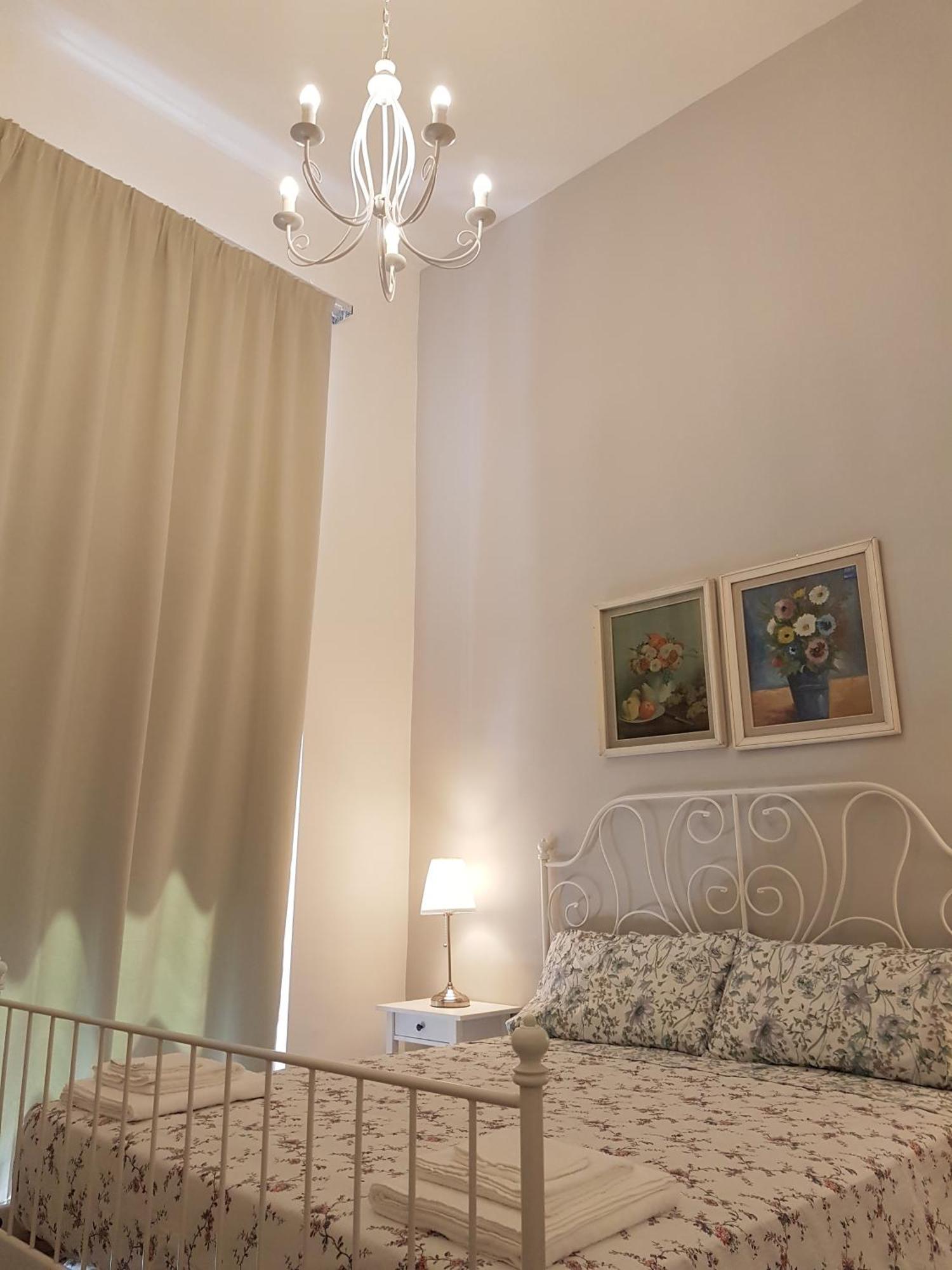 Sanbiagio, 25 Guesthouse نابولي الغرفة الصورة