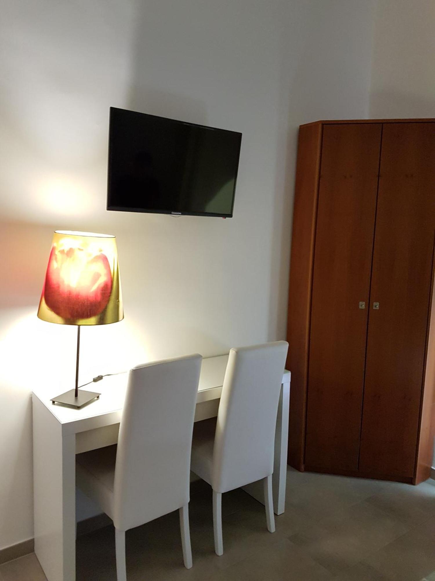 Sanbiagio, 25 Guesthouse نابولي الغرفة الصورة
