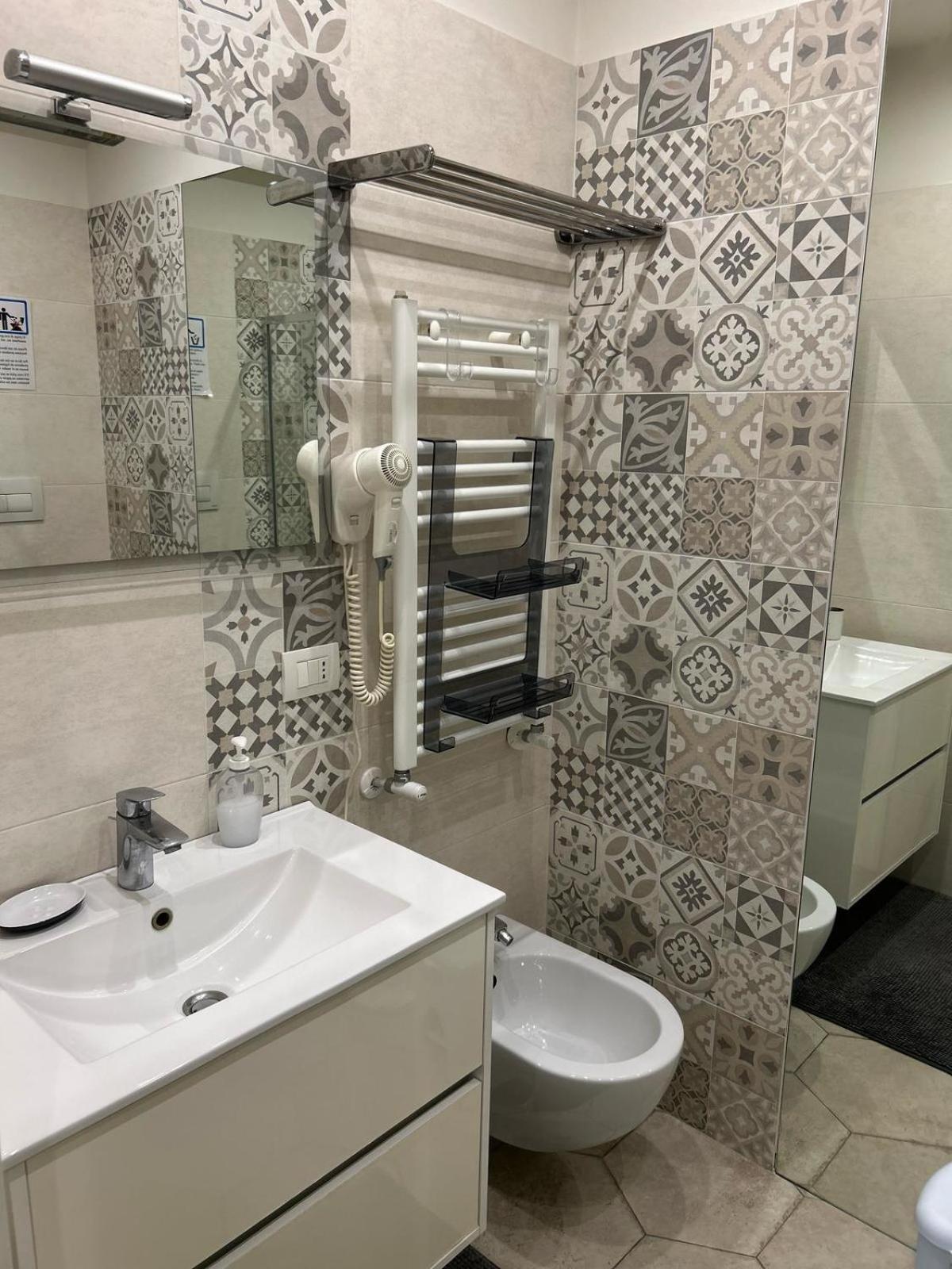 Sanbiagio, 25 Guesthouse نابولي المظهر الخارجي الصورة