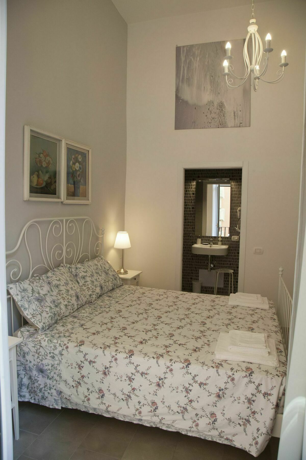 Sanbiagio, 25 Guesthouse نابولي المظهر الخارجي الصورة