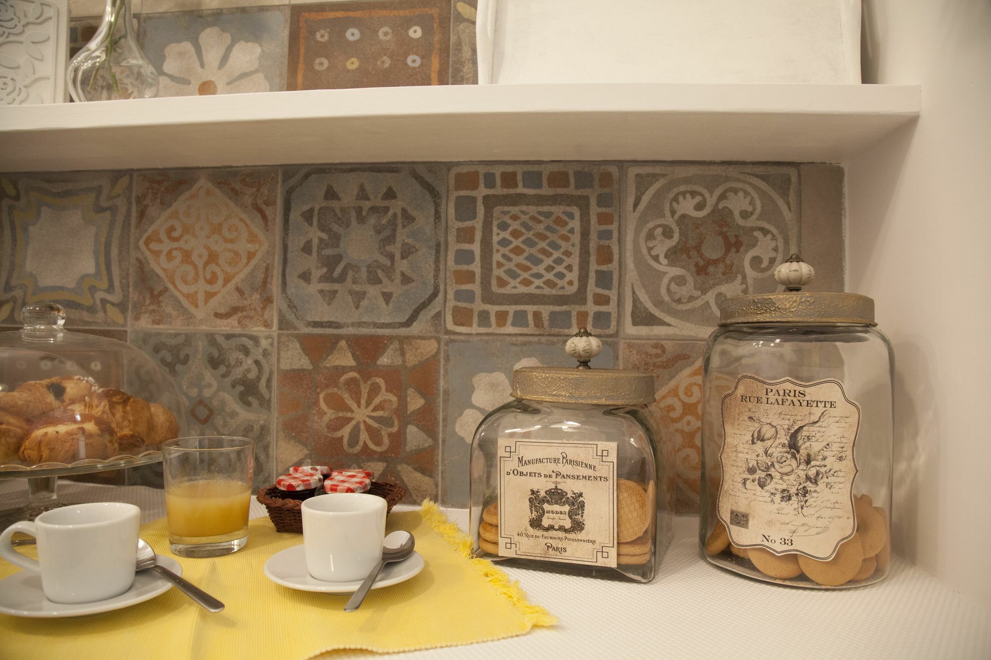 Sanbiagio, 25 Guesthouse نابولي المظهر الخارجي الصورة